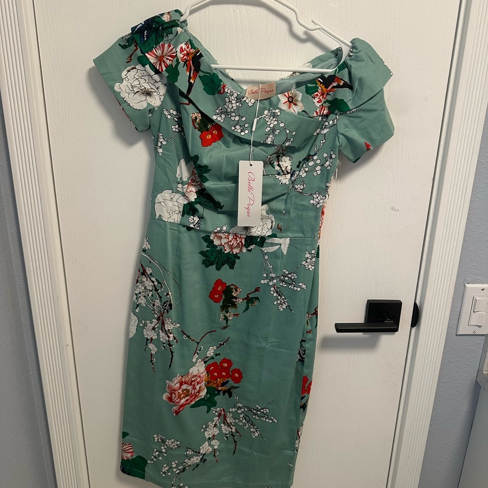 Collectif Green Sheath Midi Dress with Flutter Sleeves